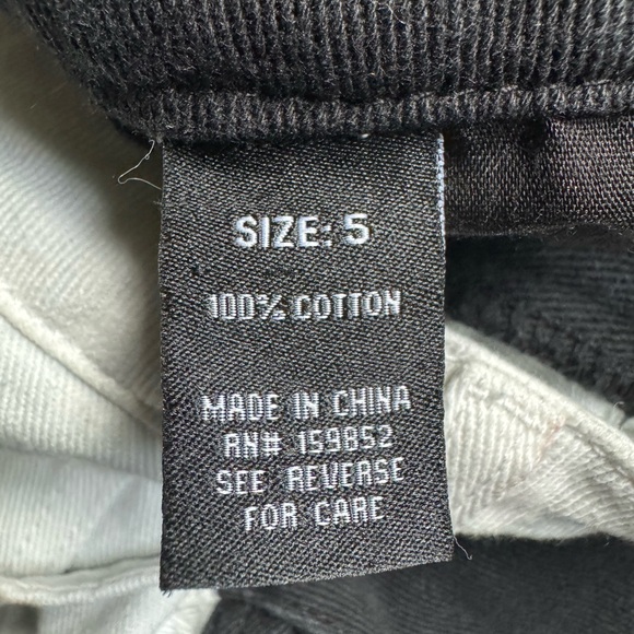 Black & White Jeans - Picture 6 of 6